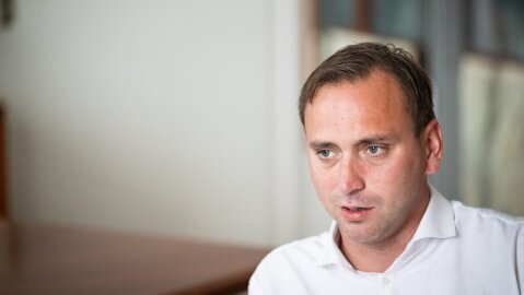 Ha újságírók úgy végeznék a munkájukat, mint a nyomozók, az ügyészség letöltendőt kérne rájuk