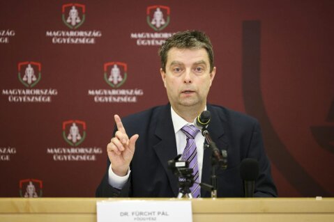 Felfüggesztik ügyészi állásából az Orbán Viktort vádló, Magyar Péterrel SMS-ező Fürcht Pált Felfüggesztik ügyészi állásából az Orbán Viktort vádló, Magyar Péterrel SMS-ező Fürcht Pált