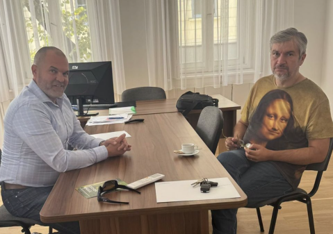 Hadházy Ákos csúnyán néz